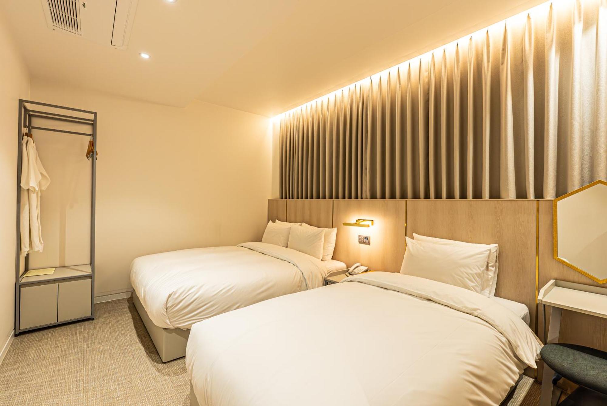 Hotel The Grang Seogwipo-stad Buitenkant foto